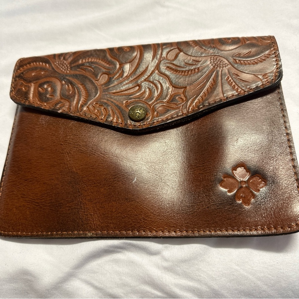 Patricia Nash clutch purse